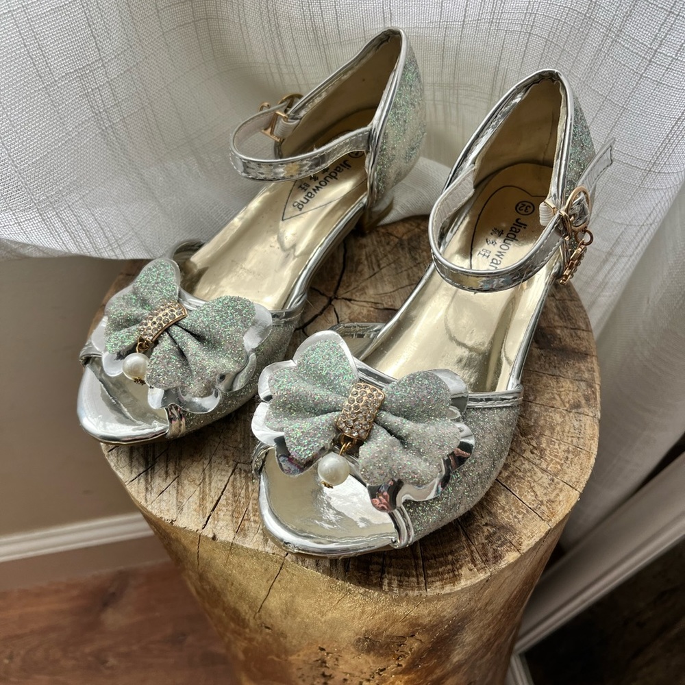 Little girls sparkly baby heels